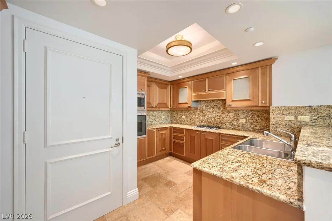 2777 Paradise Road 1002 — photo 5