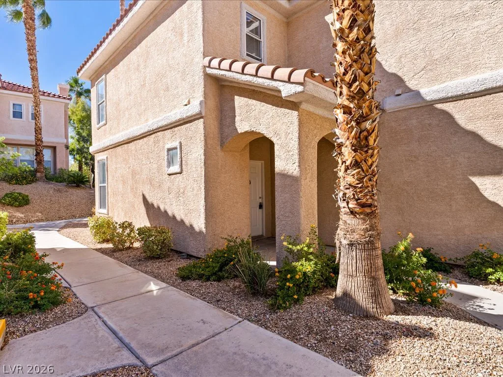251 South Green Valley Parkway 5111 — photo 5