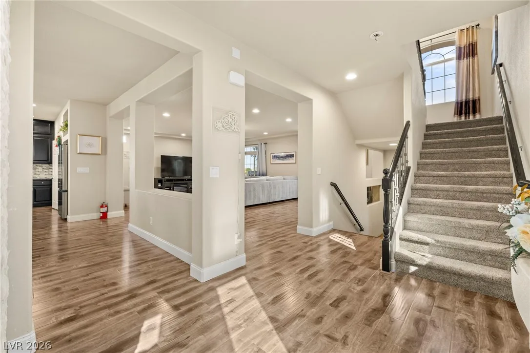 9715 Fox Estate Street — photo 3