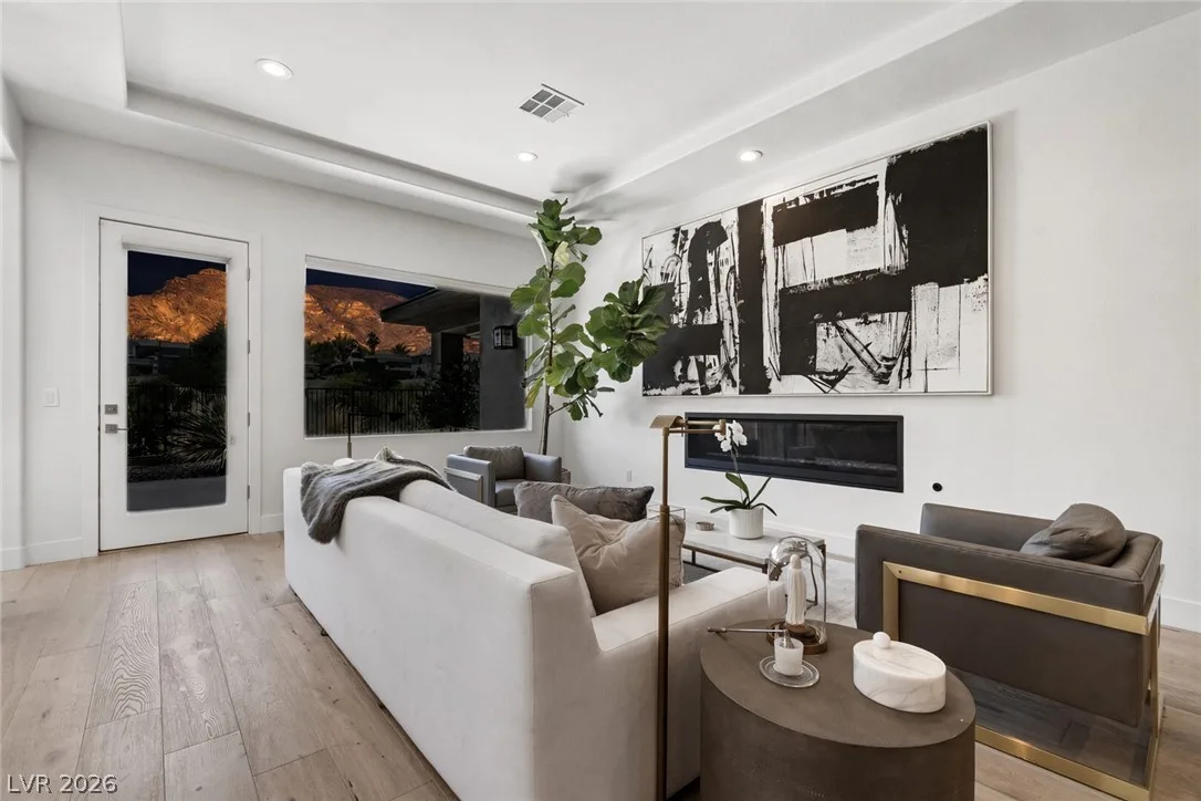2797 Turtle Head Peak Dr Drive — photo 4
